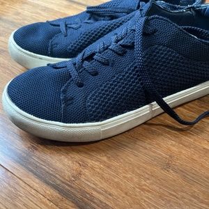 Steve Madden Navy Blue Zayne Knit Sneakers